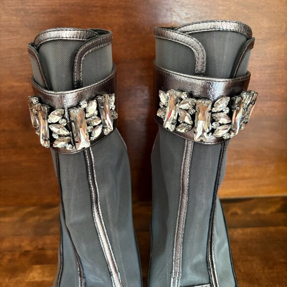 Karl Lagerfeld Paris Blayze Peep Toe Bootie Women Size 8.5 Silver/Grey New - Picture 4 of 12